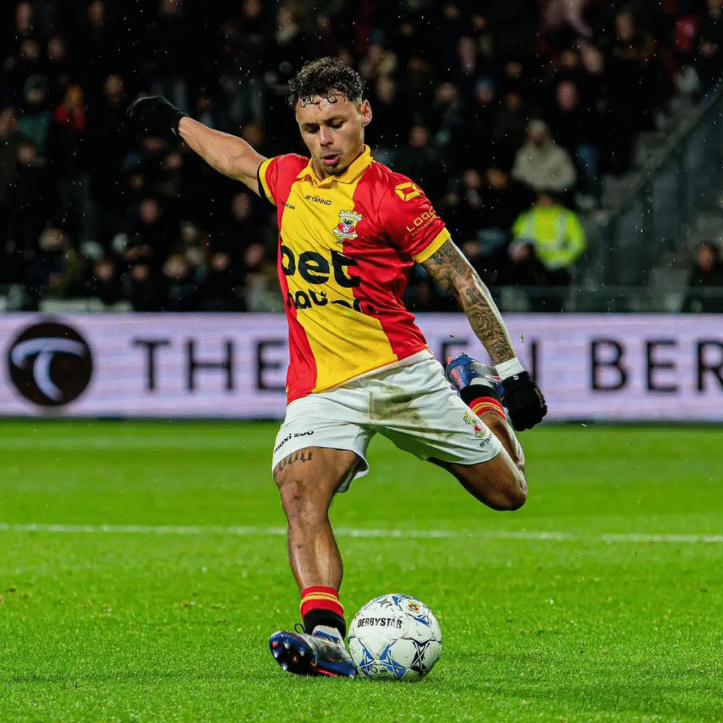 Dean James Sudah Pulih Pasca Cedera Hamstring