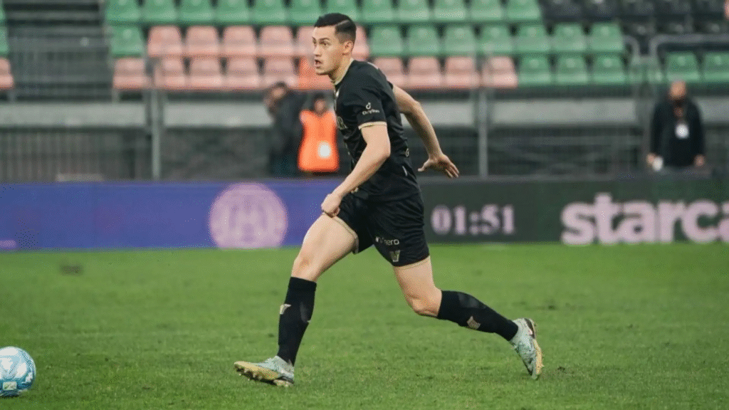 Jay Idzes kembali jadi target Udinese dan dirayu dengan gaji besar